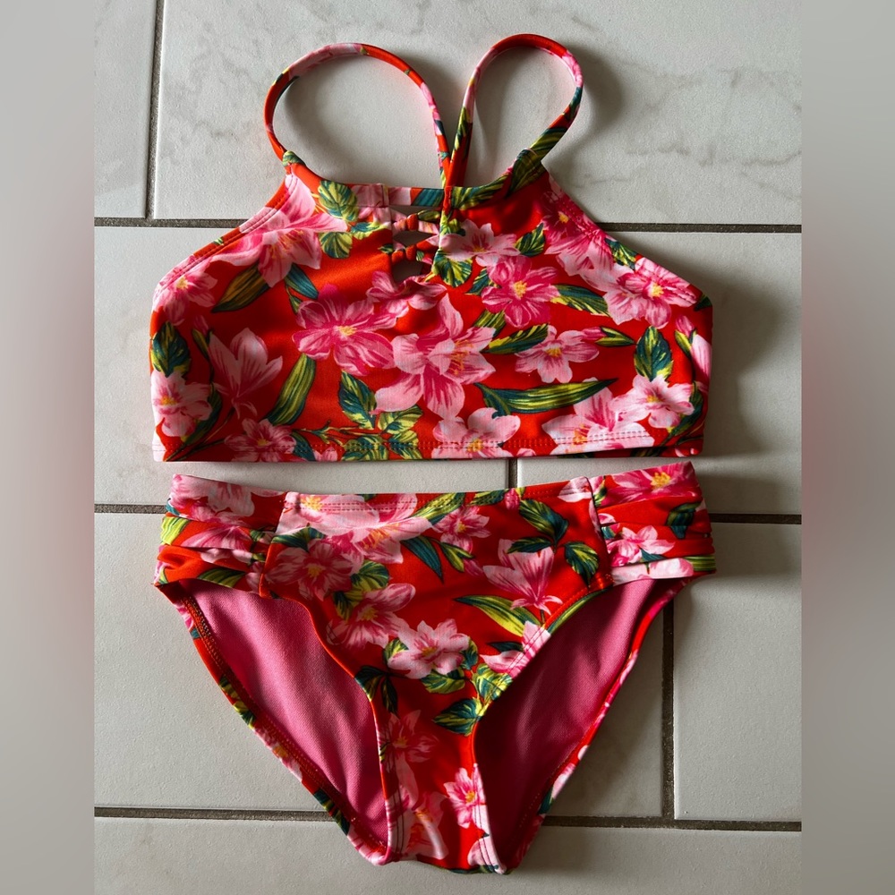 ART CLASS | Girls’ Two Piece Swim